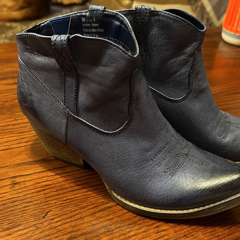 Leather  Very Volatile Booties - Picture 3 of 10
